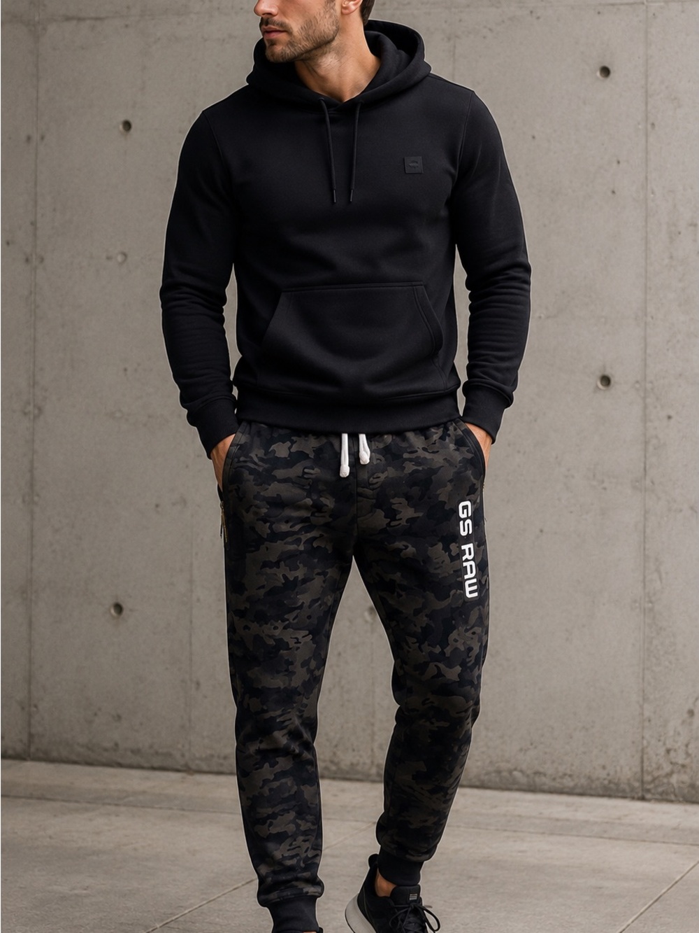 G-Star Men’s Black & Charcoal Camo Joggers M-L